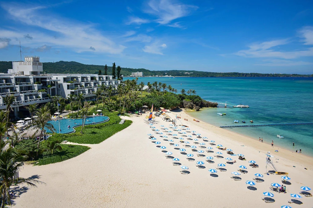THE_MOON_BEACH_MUSEUM_RESORT_01.jpg