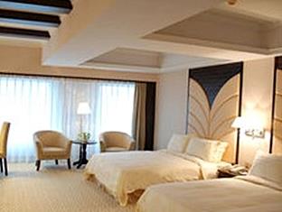 295493_130423121321594.jpg