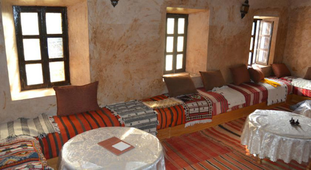 31590270.jpg