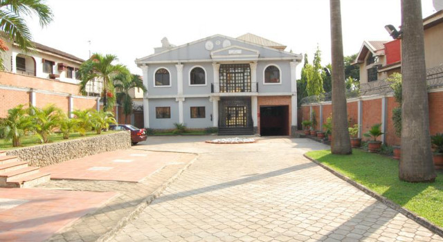 32921942.jpg