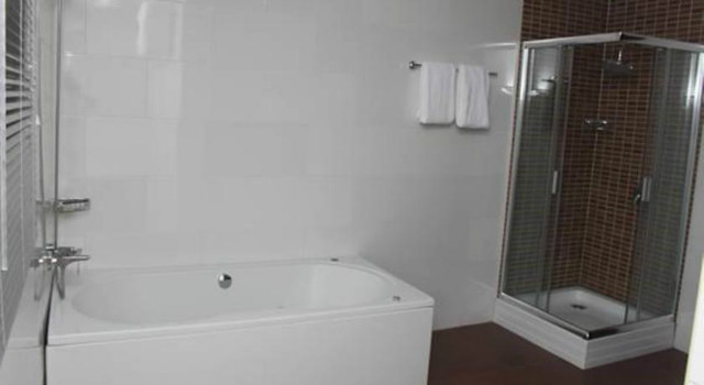 32275223.jpg