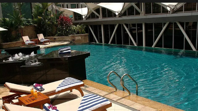 peninsula-excelsior-hotel_04.jpg