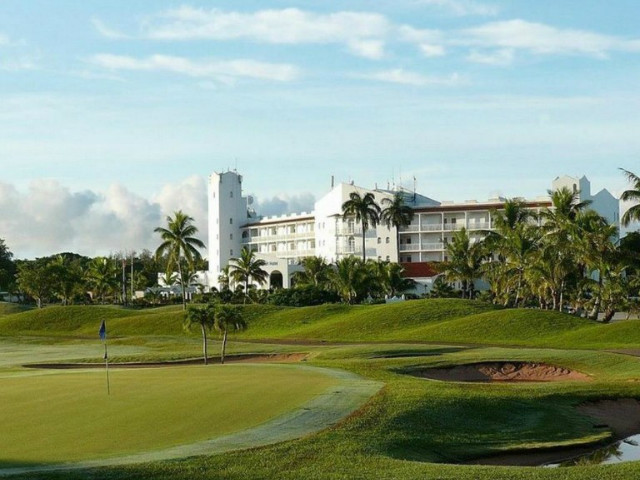 starts-guam-golf-resort_01.jpg
