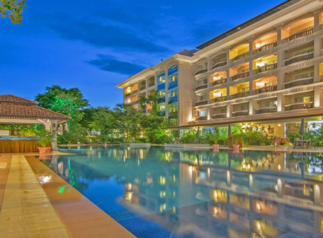hotel-somadevi-angkor-resort-spa_01.jpg