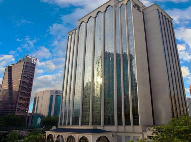 hotel-istana-kuala-lumpur-city-center_01.jpg