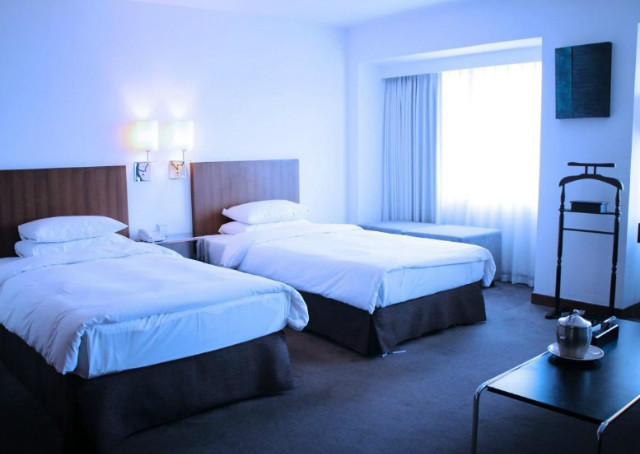 united-hotel-04.jpg