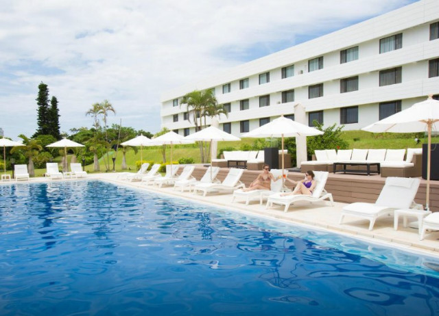 centurion-hotel-resort-01.jpg