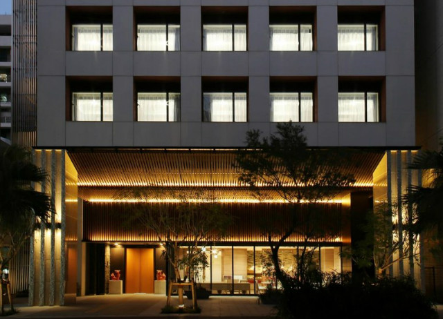 almont-hotel-naha-kenchomae-00.jpg