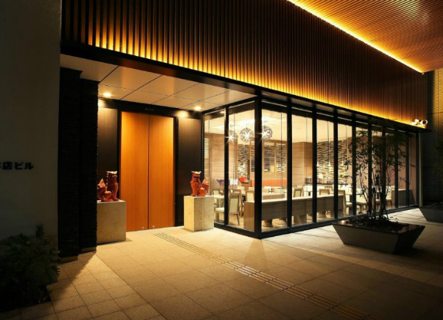 almont-hotel-naha-kenchomae-01.jpg