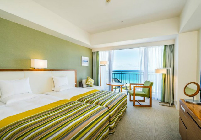 southern-beach-hotel-resort-okinawa-06.jpg