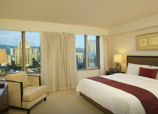 trump-international-hotel-waikiki-03.jpg