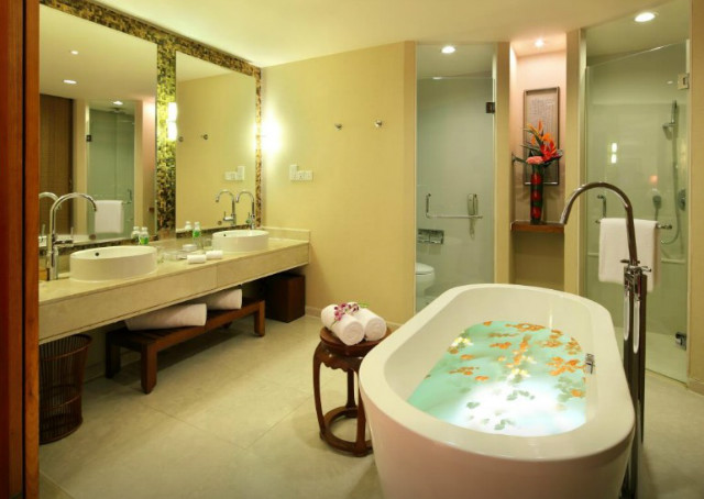 huayu-resort-and-spa-yalong-bay-sanya-06.jpg