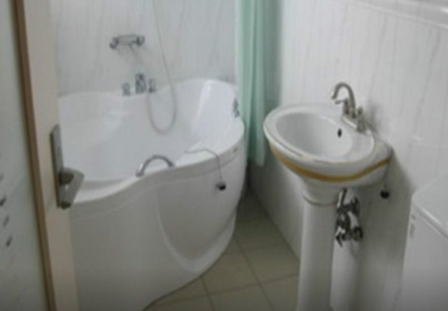 beachside-condominium-05.jpg